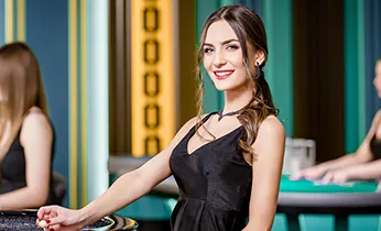 Người chơi đang kiểm soát dữ liệu cá nhân của mình trên giao diện kỹ thuật số
